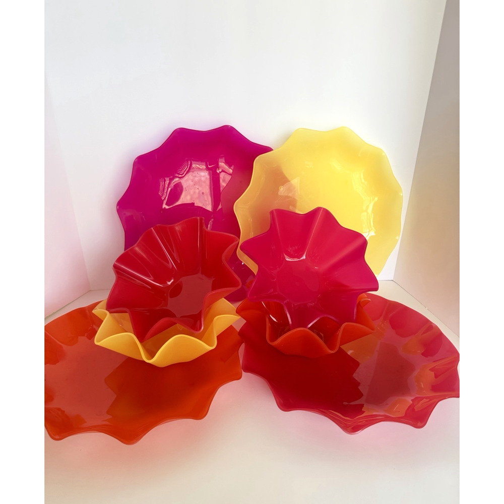 Tupperware Petalware Nesting Bowls and Plates Wavy Fluted Taco Whimsical - Picture 2 of 6